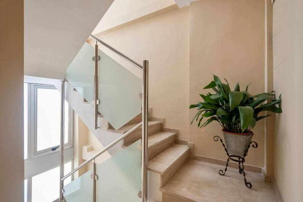 Luxe Haven In Granada Apartman Kültér fotó